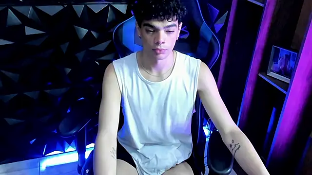 Snapshot of Elbombondelcircuit chatting on 16, 2, 2026 Elbombondelcircuit online show from 16, 2, 2026