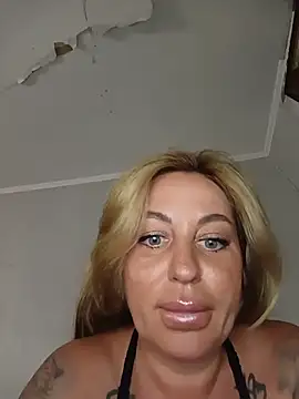 Snapshot of MiaMooly chatting on 20, 7, 2026 MiaMooly online show from 20, 7, 2026