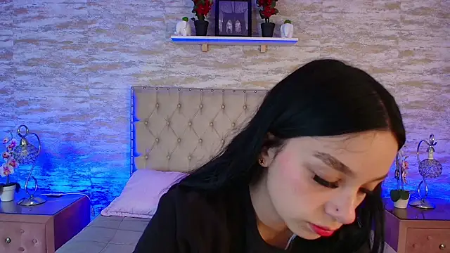 Elizabeth Ferrer online show from 1, 4, 2026