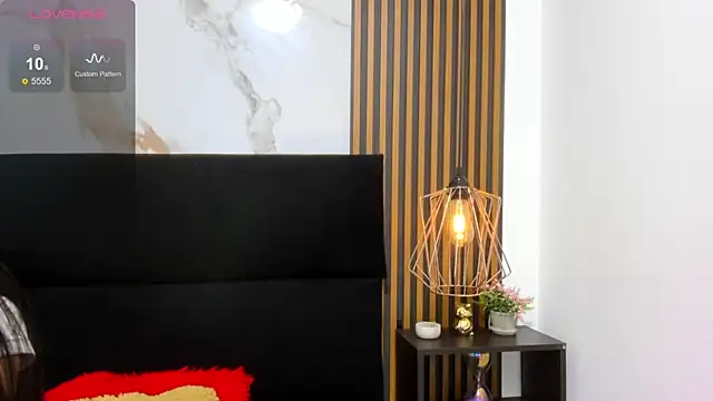 Snapshot of Raven_love chatting on 7, 7, 2026 Raven love online show from 7, 7, 2026
