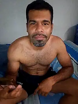 Snapshot of thom_1 chatting on 3, 2, 2026 thom 1 online show from 3, 2, 2026