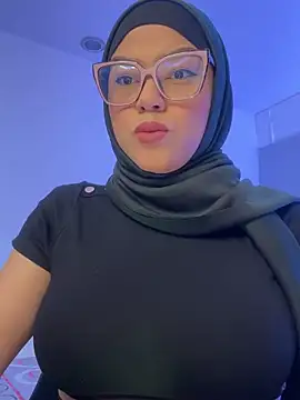Amira-Awhada online show from 20, 4, 2026