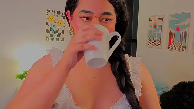 Snapshot of hipatia1moretime chatting on 14, 4, 2026 hipatia1moretime online show from 14, 4, 2026