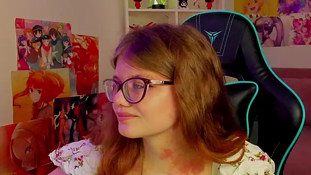 ChloeHalses online show from 17, 4, 2026