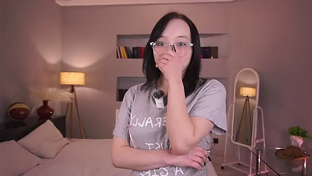 HannaHayles online show from 3, 2, 2026