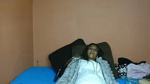 Snapshot of ForeverSexy_ chatting on 3, 5, 2026 ForeverSexy online show from 3, 5, 2026