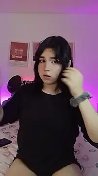 Daniellesins1 online show from 2, 3, 2026