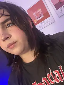 Snapshot of Daniellesins1 chatting on 7, 4, 2026 Daniellesins1 online show from 7, 4, 2026