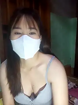 Yui-Ch1682 online show from 16, 3, 2026