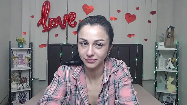 Snapshot of EvaClarkk chatting on 16, 4, 2026 EvaClarkk online show from 16, 4, 2026