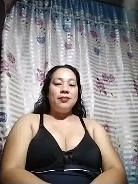 Snapshot of May_Bombs chatting on 7, 2, 2026 May Bombs online show from 7, 2, 2026