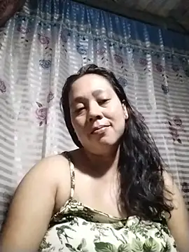 Snapshot of May_Bombs chatting on 17, 2, 2026 May Bombs online show from 17, 2, 2026