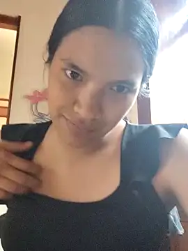 Snapshot of Julieta_Parker chatting on 13, 2, 2026 Julieta Parker online show from 13, 2, 2026