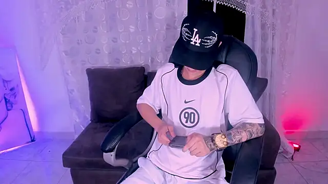 Snapshot of Dereck_Boy_ chatting on 10, 4, 2026 Dereck Boy online show from 10, 4, 2026