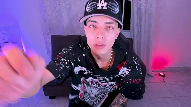 Snapshot of Dereck_Boy_ chatting on 18, 4, 2026 Dereck Boy online show from 18, 4, 2026