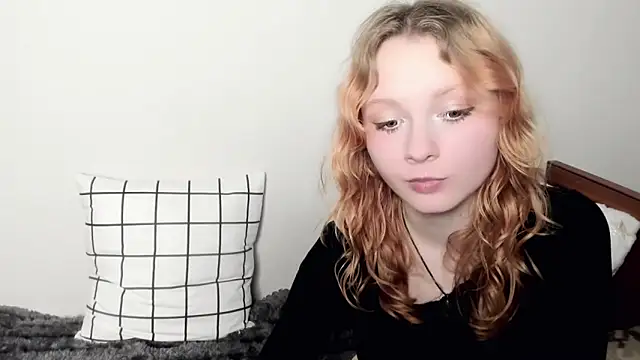 Snapshot of Miia_foxy chatting on 9, 2, 2026 Miia foxy online show from 9, 2, 2026