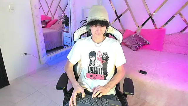 Snapshot of thanier_18 chatting on 25, 2, 2026 thanier 18 online show from 25, 2, 2026