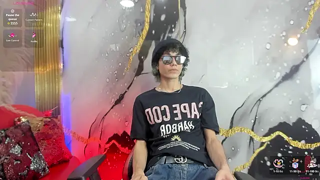 Snapshot of thanier_18 chatting on 1, 3, 2026 thanier 18 online show from 1, 3, 2026