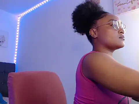 Snapshot of latin_riahnna_jp chatting on 9, 4, 2026 latin riahnna jp online show from 9, 4, 2026