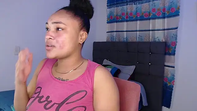 Snapshot of latin_riahnna_jp chatting on 24, 6, 2026 latin riahnna jp online show from 24, 6, 2026
