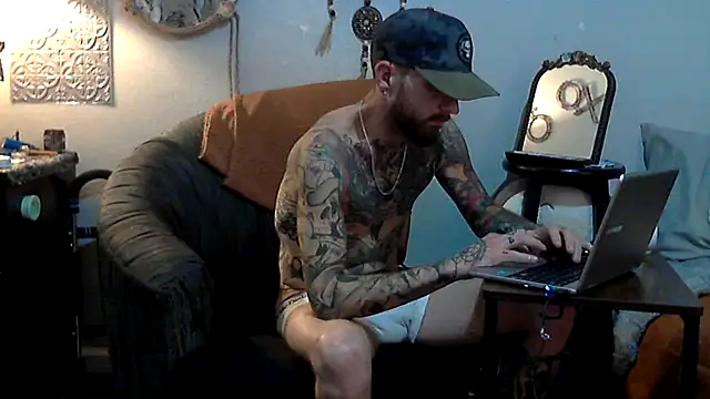 Snapshot of F_D_R_ chatting on 19, 2, 2026 F D R online show from 19, 2, 2026