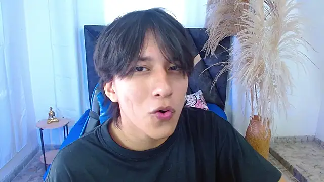 Snapshot of nikoo_18 chatting on 8, 4, 2026 nikoo 18 online show from 8, 4, 2026