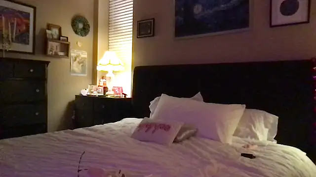 Snapshot of mooviebaby chatting on 8, 2, 2026 mooviebaby online show from 8, 2, 2026