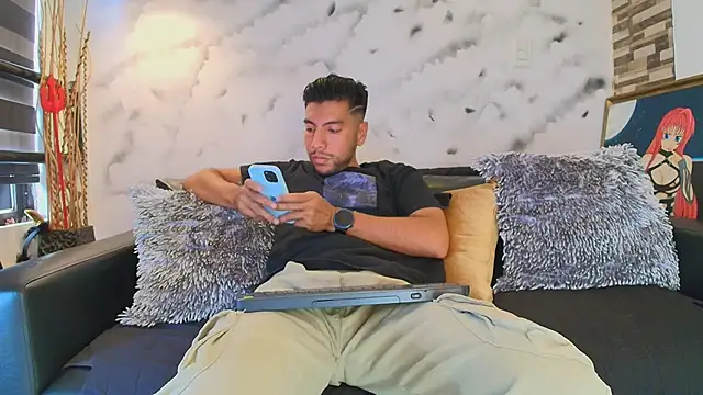 Max Hornye online show from 11, 4, 2026