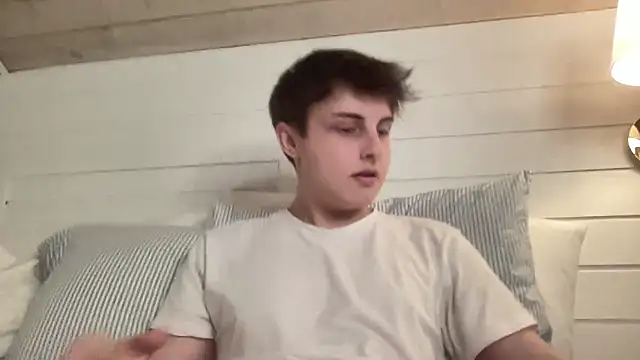 Snapshot of NoahhSkye chatting on 3, 2, 2026 NoahhSkye online show from 3, 2, 2026