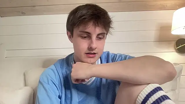 Snapshot of NoahhSkye chatting on 15, 2, 2026 NoahhSkye online show from 15, 2, 2026