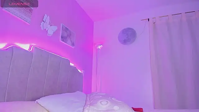 Snapshot of SofiaSiren chatting on 17, 4, 2026 SofiaSiren online show from 17, 4, 2026