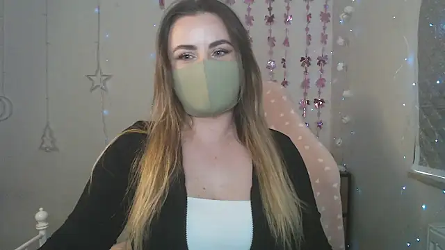 Snapshot of Avelina1 chatting on 15, 4, 2026 Avelina1 online show from 15, 4, 2026