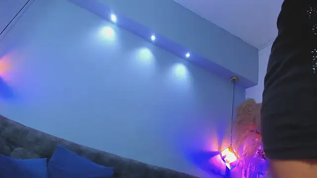 Wildkiitty online show from 6, 4, 2026