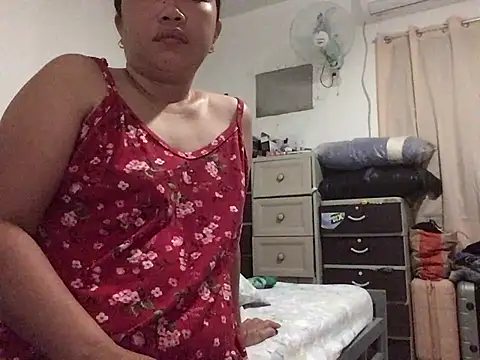 Snapshot of lady_candy85 chatting on 8, 2, 2026 lady candy85 online show from 8, 2, 2026