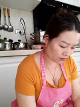 Jennie dogy online show from 14, 5, 2026