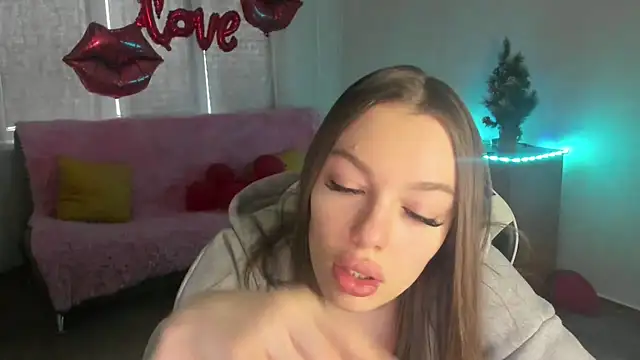 Snapshot of CandyGyrl chatting on 12, 3, 2026 CandyGyrl online show from 12, 3, 2026