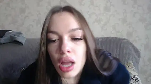 Snapshot of CandyGyrl chatting on 9, 4, 2026 CandyGyrl online show from 9, 4, 2026