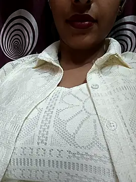 Snapshot of komalsharma99 chatting on 26, 4, 2026 komalsharma99 online show from 26, 4, 2026