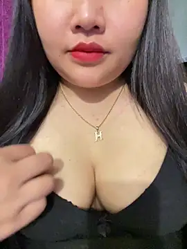 Violet pusy online show from 17, 4, 2026