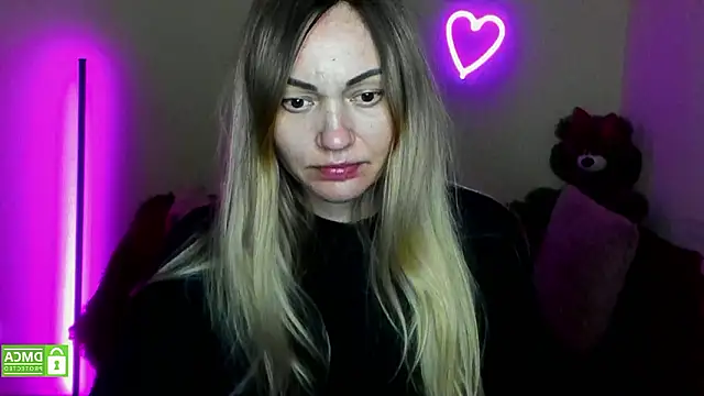 Snapshot of BlondMikey22 chatting on 8, 2, 2026 BlondMikey22 online show from 8, 2, 2026