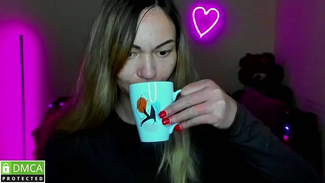 Snapshot of BlondMikey22 chatting on 24, 2, 2026 BlondMikey22 online show from 24, 2, 2026