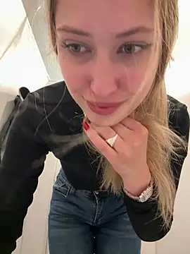 blonde exe online show from 17, 6, 2026