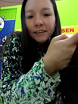 Snapshot of Beesametoda chatting on 24, 4, 2026 Beesametoda online show from 24, 4, 2026