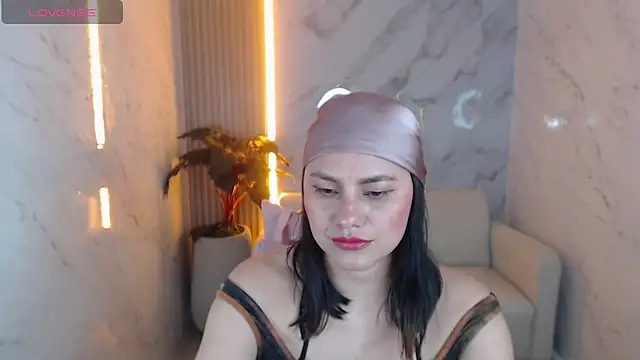 rox luxury tf online show from 5, 3, 2026