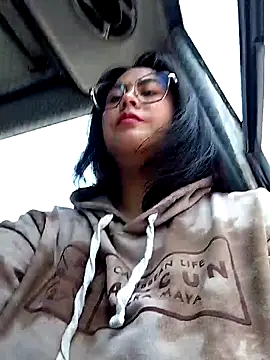 Snapshot of Mari-98 chatting on 1, 3, 2026 Mari-98 online show from 1, 3, 2026