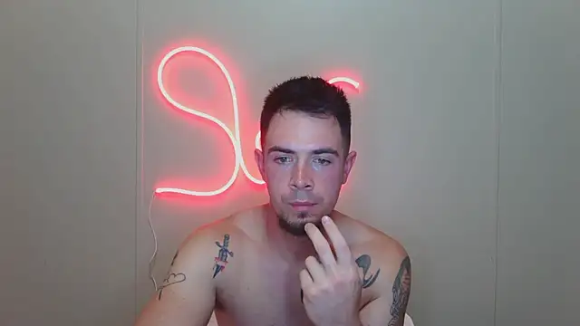 Snapshot of midnightsinz chatting on 17, 3, 2026 midnightsinz online show from 17, 3, 2026