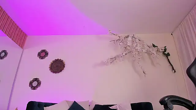 Jimena Adams online show from 9, 3, 2026