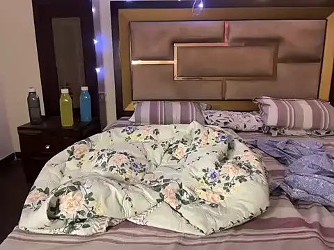 Hersheykaur online show from 24, 3, 2026