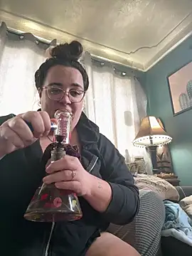 Snapshot of kayleighgirl chatting on 4, 4, 2026 kayleighgirl online show from 4, 4, 2026