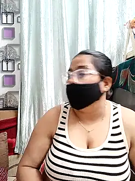 GangbangCouple online show from 25, 2, 2026